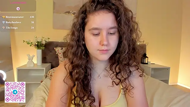 Ariella Sol online show from May 2026 01:17:02 PM