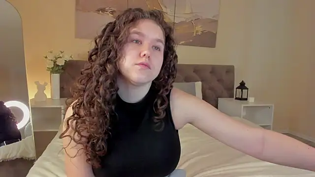 Snapshot of Ariella_Sol chatting on July 2026 01:30:01 AM Ariella Sol online show from July 2026 01:30:01 AM