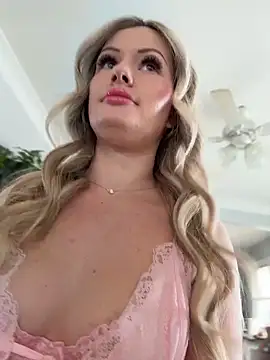 LoveShae  online show from May 2026 06:56:01 PM