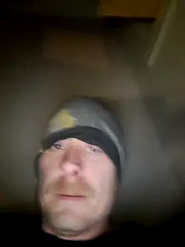 Snapshot of Fred2851 chatting on March 2025 03:43:01 AM Fred2851 online show from March 2025 03:43:01 AM