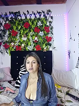 any mour online show from January 2026 09:22:01 PM