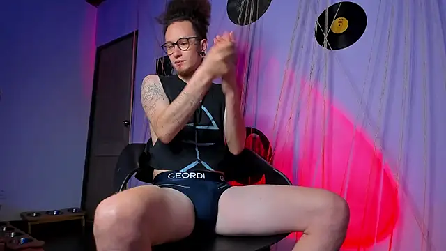 Snapshot of MrShaggy chatting on February 2025 11:46:02 PM MrShaggy online show from February 2025 11:46:02 PM