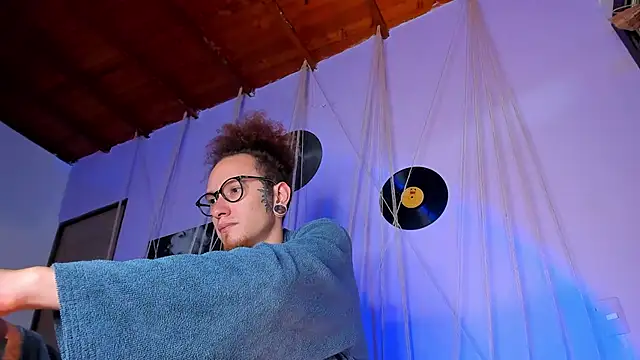 Snapshot of MrShaggy chatting on February 2025 12:57:02 PM MrShaggy online show from February 2025 12:57:02 PM