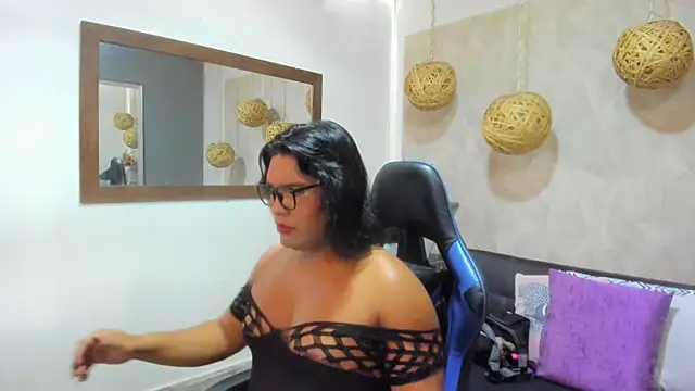 Snapshot of Margoth_Montilla chatting on February 2025 05:44:01 PM Margoth Montilla online show from February 2025 05:44:01 PM