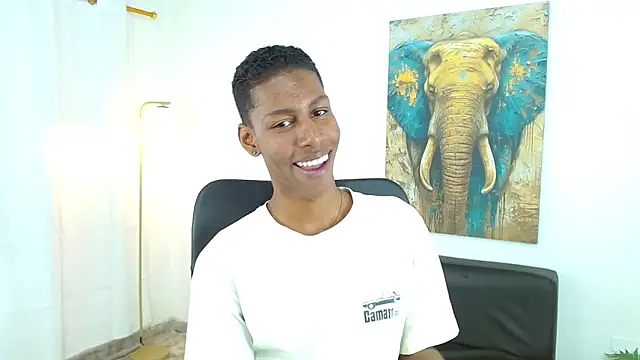 maiki18  online show from November 2025 08:57:02 PM