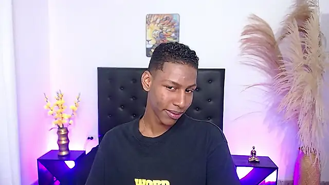 maiki18  online show from November 2025 02:00:02 PM