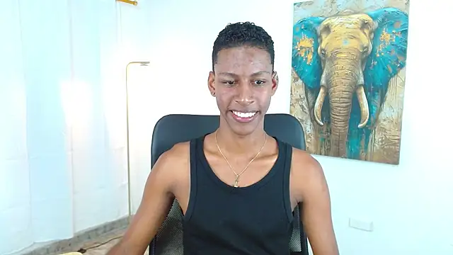 maiki18  online show from September 2025 08:13:01 PM