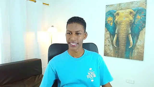 maiki18  online show from November 2025 08:42:02 PM