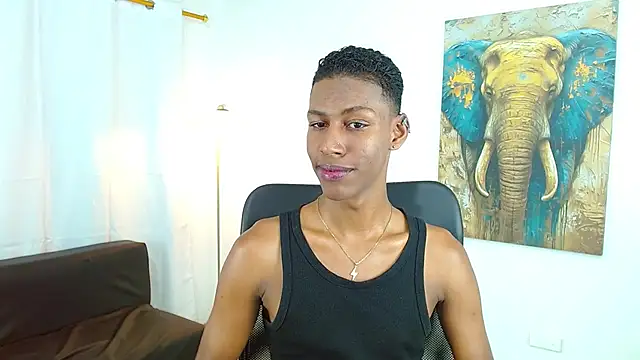 maiki18  online show from November 2025 08:42:02 PM