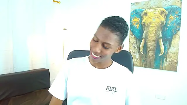 maiki18  online show from November 2025 08:52:02 PM