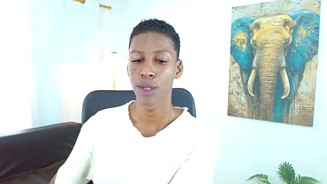 maiki18  online show from December 2025 08:47:01 PM