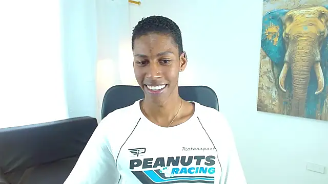 maiki18  online show from February 2026 09:03:01 PM