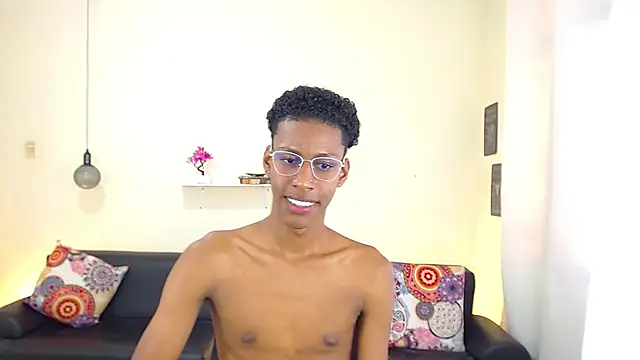 maiki18  online show from February 2025 04:59:01 PM