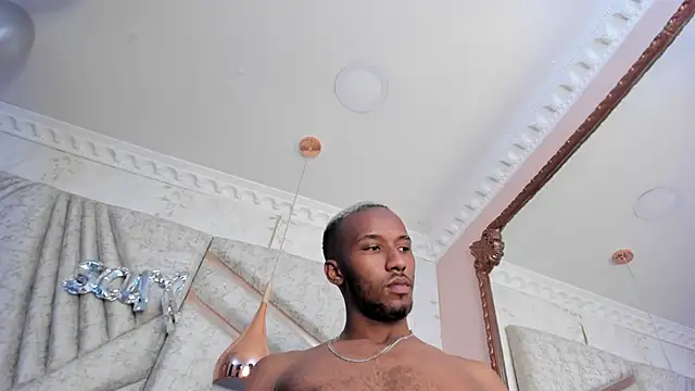 Snapshot of JamesParck chatting on February 2025 06:35:02 PM JamesParck online show from February 2025 06:35:02 PM