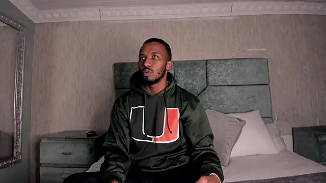 Snapshot of JamesParck chatting on February 2026 07:59:02 PM JamesParck online show from February 2026 07:59:02 PM