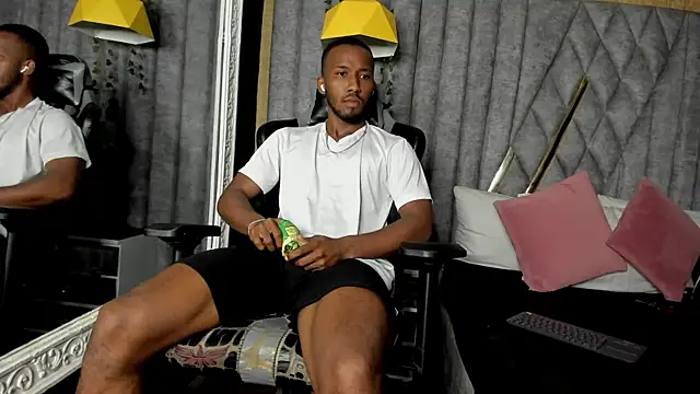 JamesParck online show from March 2026 11:41:01 PM