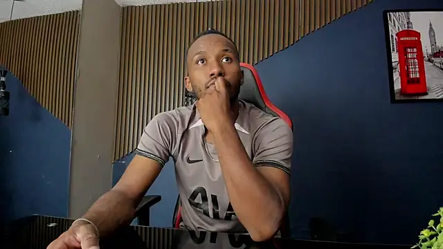 JamesParck online show from March 2026 12:33:01 AM