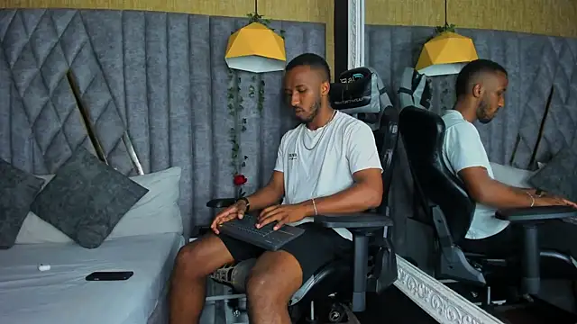 JamesParck online show from March 2026 11:10:02 PM