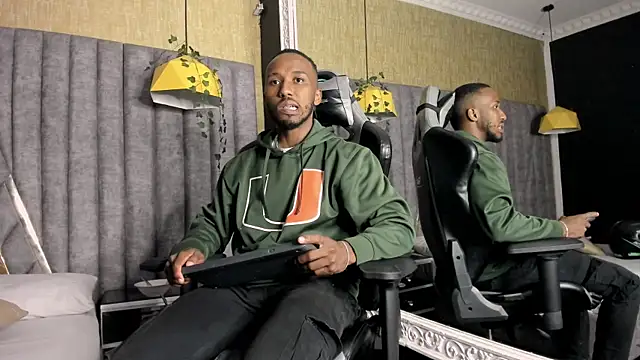 JamesParck online show from March 2026 11:57:02 PM