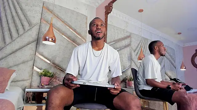 Snapshot of JamesParck chatting on March 2025 03:36:02 PM JamesParck online show from March 2025 03:36:02 PM