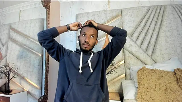 Snapshot of JamesParck chatting on February 2026 08:30:01 PM JamesParck online show from February 2026 08:30:01 PM