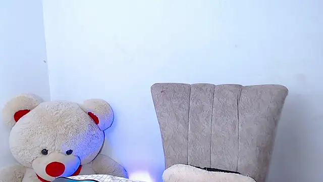 keelly richaardson1 online show from February 2026 11:01:02 PM