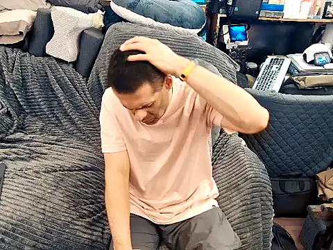 ClampMaster online show from December 2025 01:05:02 AM