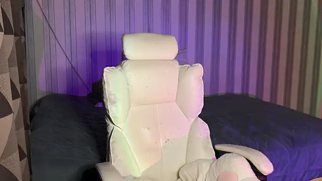 mayvi cold online show from November 2025 06:13:01 PM