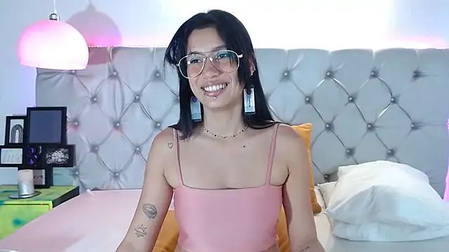 Snapshot of MariaJoseWalker chatting on February 2025 05:09:02 PM MariaJoseWalker online show from February 2025 05:09:02 PM