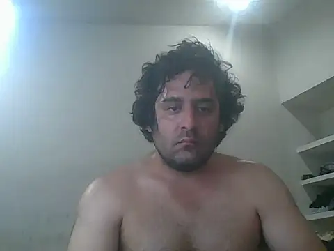 MrPatrick777 online show from March 2026 05:35:02 AM