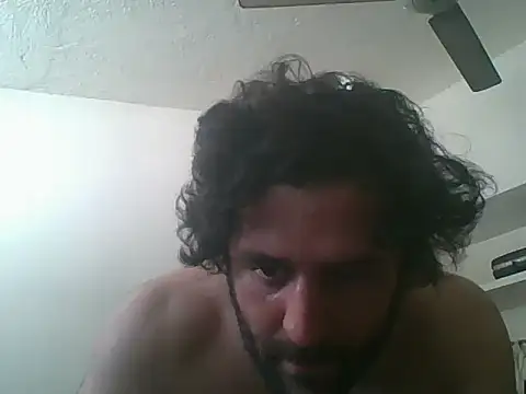 MrPatrick777 online show from March 2026 03:48:01 PM