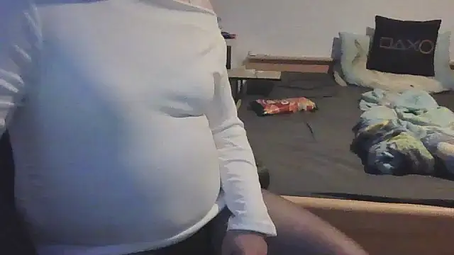 ShyBoy1982 online show from April 2026 11:46:01 PM