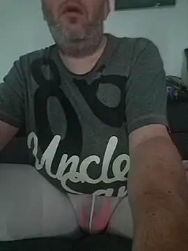 ShyBoy1982 online show from November 2025 07:40:02 PM