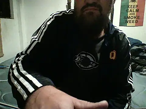 Snapshot of LECHEBALLS chatting on October 2025 07:40:02 AM LECHEBALLS online show from October 2025 07:40:02 AM