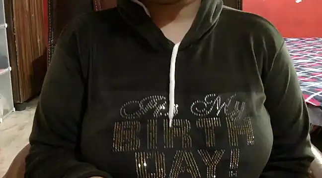 Snapshot of Your-Bhabi chatting on January 2025 02:49:01 AM Your-Bhabi online show from January 2025 02:49:01 AM