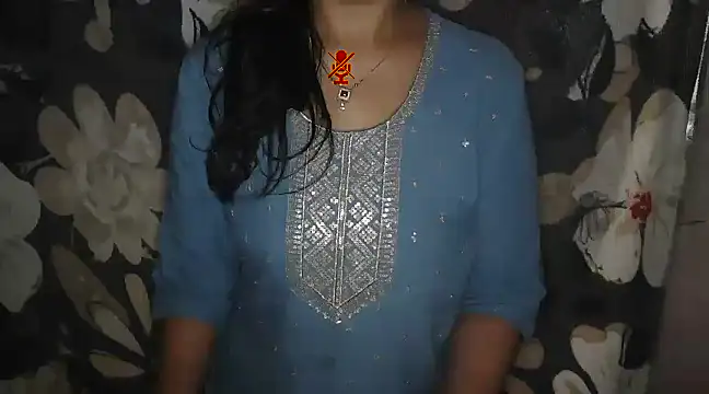 Snapshot of Your-Bhabi chatting on January 2025 01:13:02 AM Your-Bhabi online show from January 2025 01:13:02 AM