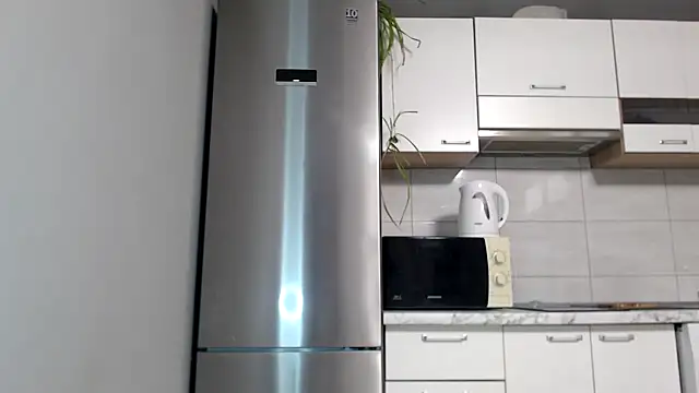 SierraSky  online show from February 2026 06:20:02 PM