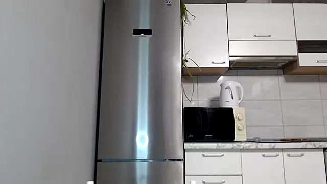 SierraSky  online show from January 2026 06:22:02 PM