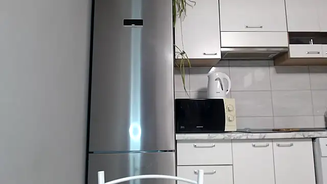 SierraSky  online show from February 2026 06:18:02 PM