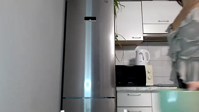 SierraSky  online show from October 2025 05:10:02 PM