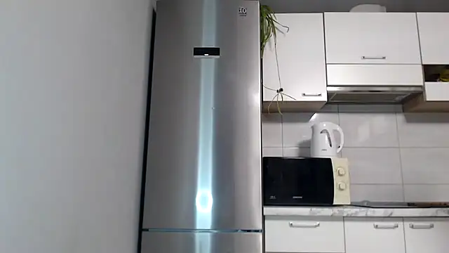 SierraSky  online show from March 2026 06:24:01 PM