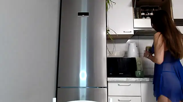 SierraSky  online show from November 2025 06:01:02 PM