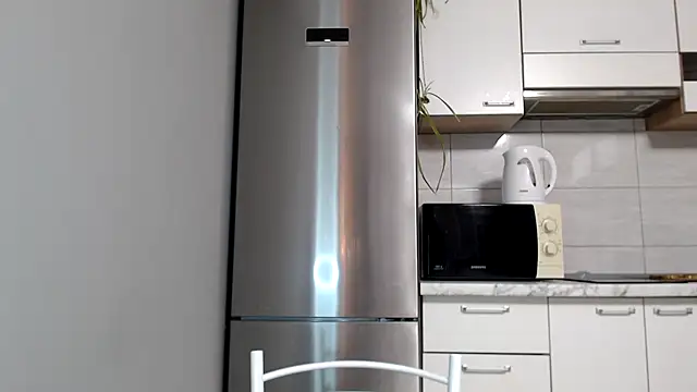 SierraSky  online show from December 2025 06:13:01 PM