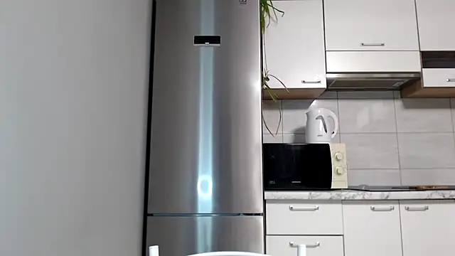 SierraSky  online show from October 2025 06:37:01 PM