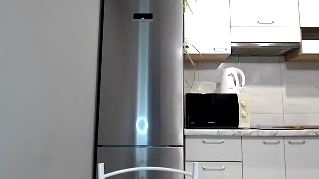 SierraSky  online show from November 2025 06:13:02 PM