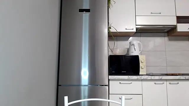 SierraSky  online show from December 2025 06:10:02 PM