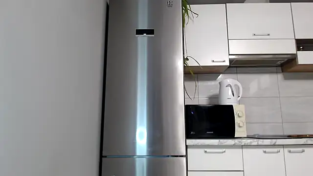 SierraSky  online show from September 2025 05:08:01 PM