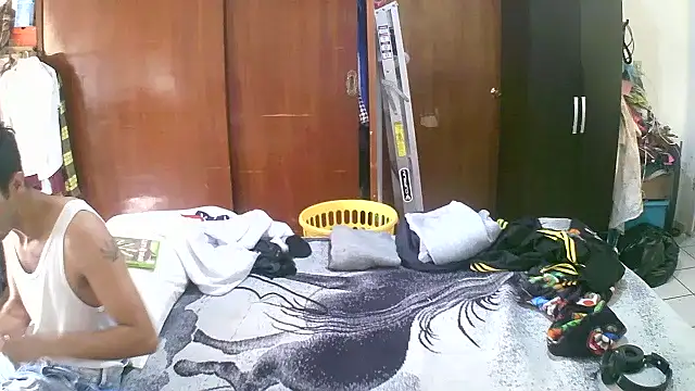 jperezofficial1 online show from September 2025 04:34:02 PM