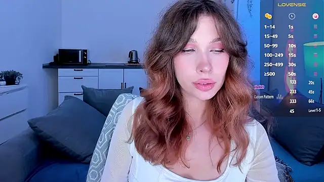 tenderdreams online show from September 2025 10:14:02 PM