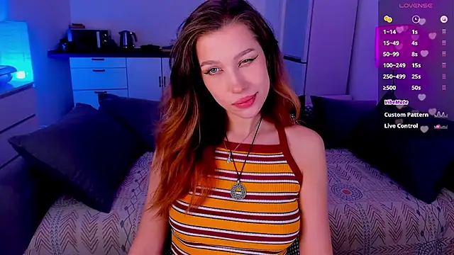 tenderdreams online show from November 2025 08:57:01 PM